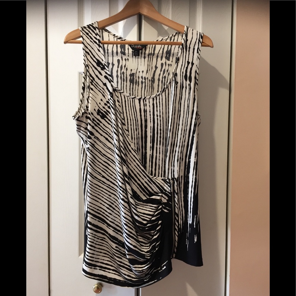 NWOT~Sophisticated and Unique Dusak Faux Wrap Top
